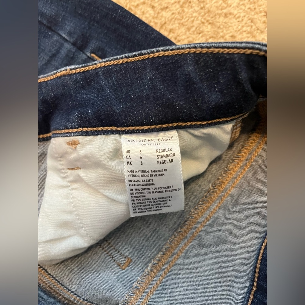 American Eagle Outfitters regular fit hi-rise skinny jeans - Picture 3 of 3
